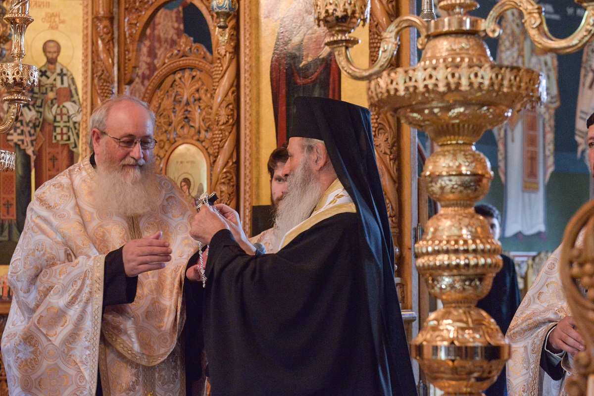 Seminarul Teologic de la Mănăstirea Neamţ a început anul şcolar cu un nou director