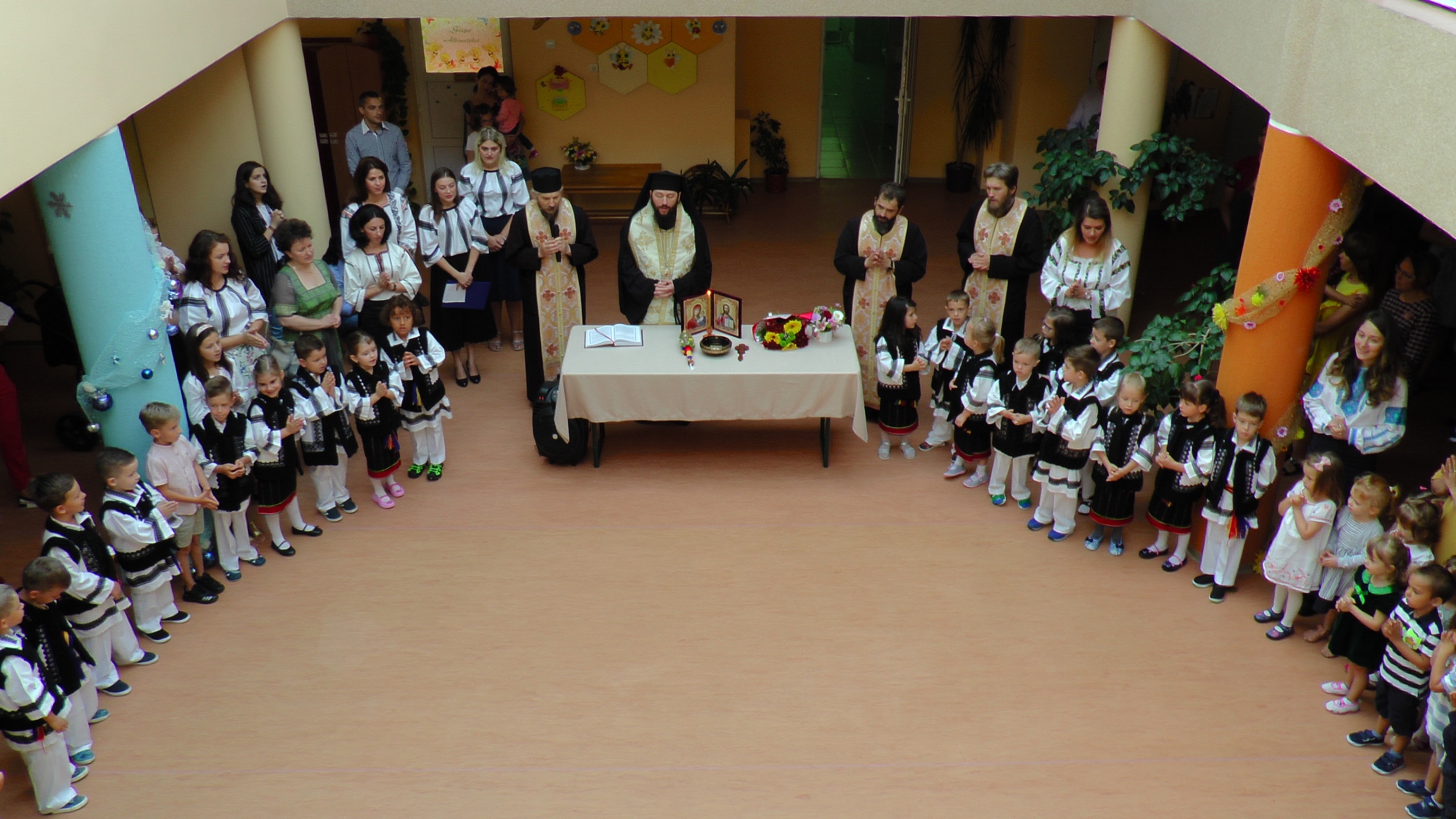 Deschidere de an școlar la Grădinița cu Program Prelungit „Sfântul Ioan cel Nou de la Suceava”