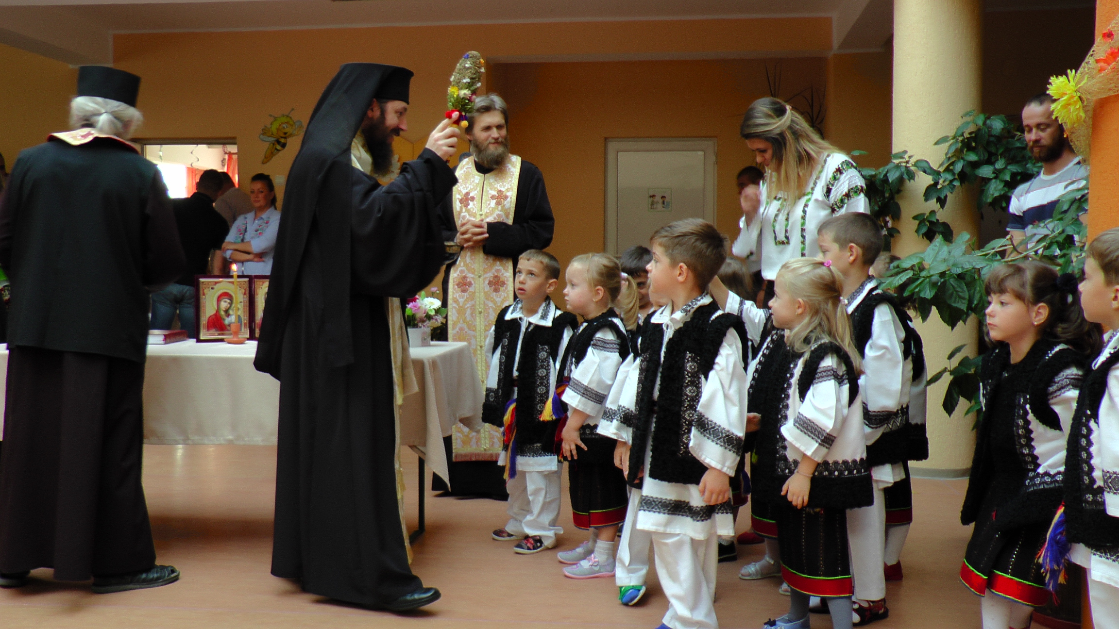 Deschidere de an școlar la Grădinița cu Program Prelungit „Sfântul Ioan cel Nou de la Suceava”