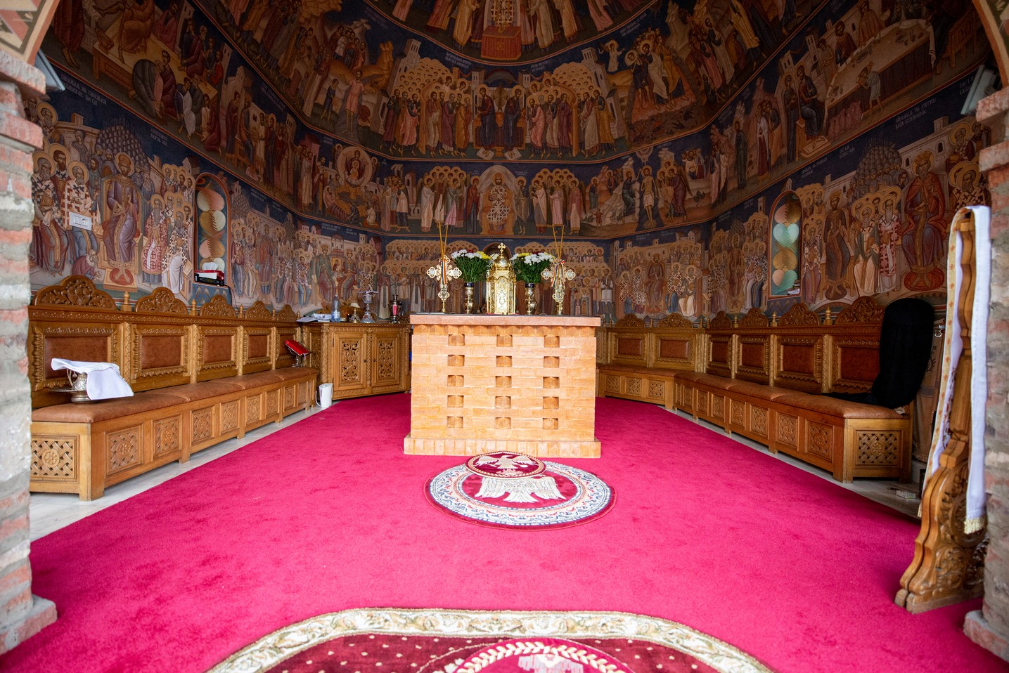 Foto: Constantin Comici Mitropolitul Moldovei, la Mănăstirea Hadâmbu: „Nașterea și creșterea de prunci este cariera cea mai aleasă, cea mai înaltă”