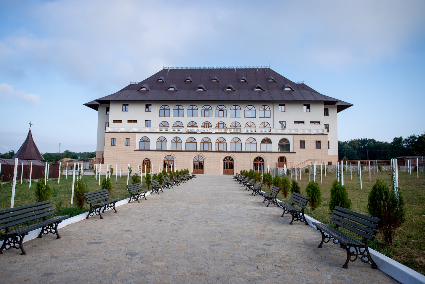 Mitropolitul Moldovei, la Mănăstirea Hadâmbu: „Nașterea și creșterea de prunci este cariera cea mai aleasă, cea mai înaltă” Mitropolitul Moldovei, la Mănăstirea Hadâmbu: „Nașterea și creșterea de prunci este cariera cea mai aleasă, cea mai înaltă”