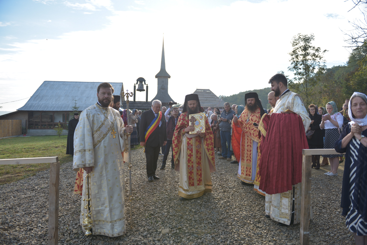 Mitropolitul Teofan, la Mănăstirea Lebăda-Botoșani: „Vom fi chemați peste câteva săptămâni să ne arătăm printr-un gest exterior mărturisirea dreptei credințe”