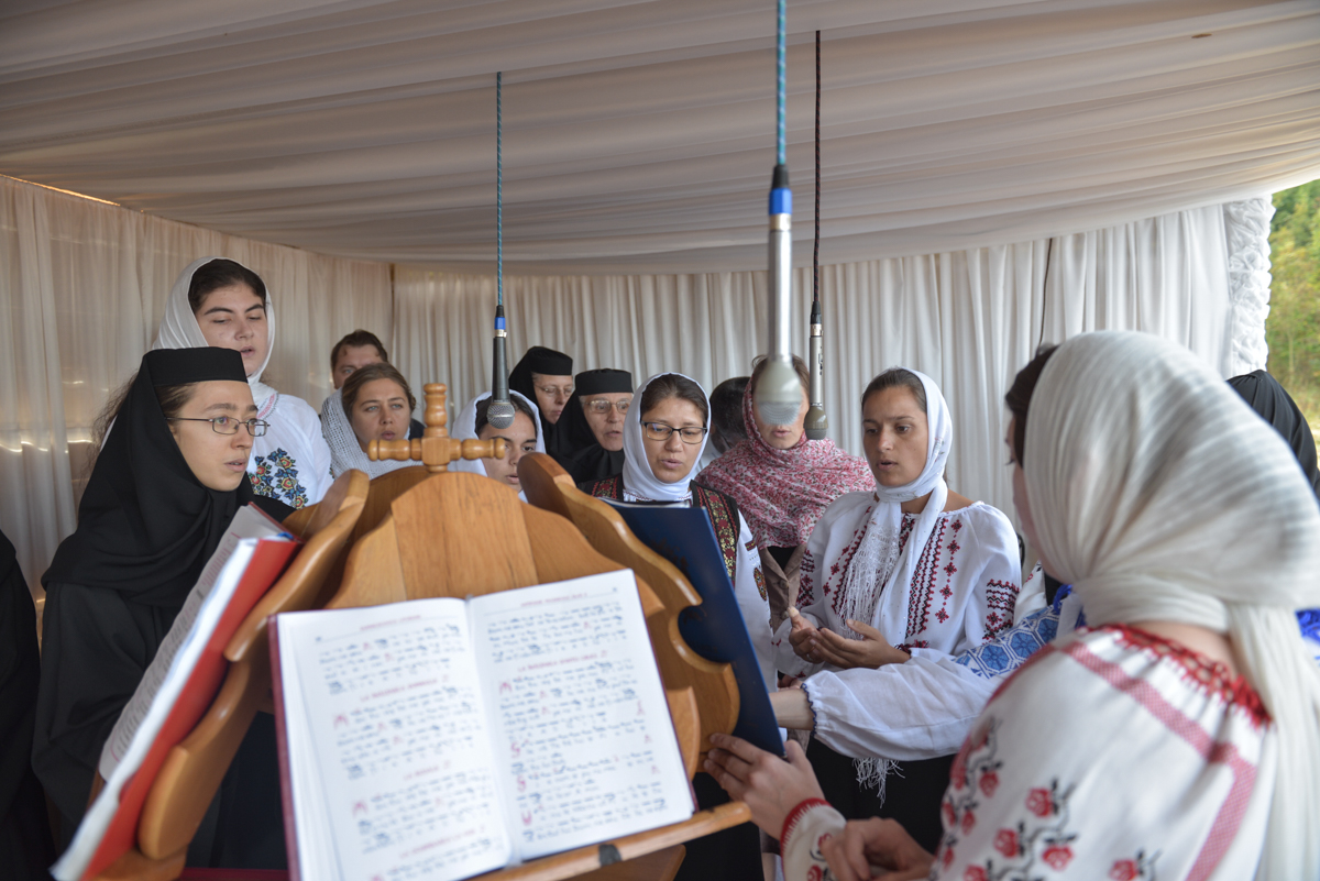 Mitropolitul Teofan, la Mănăstirea Lebăda-Botoșani: „Vom fi chemați peste câteva săptămâni să ne arătăm printr-un gest exterior mărturisirea dreptei credințe”