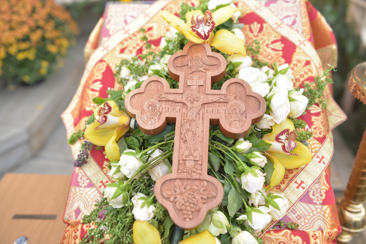 Mitropolitul Teofan, la Mănăstirea Lebăda-Botoșani: „Vom fi chemați peste câteva săptămâni să ne arătăm printr-un gest exterior mărturisirea dreptei credințe”