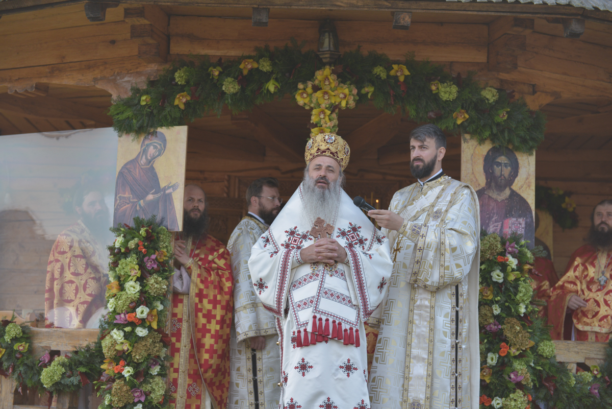 Mitropolitul Teofan, la Mănăstirea Lebăda-Botoșani: „Vom fi chemați peste câteva săptămâni să ne arătăm printr-un gest exterior mărturisirea dreptei credințe”