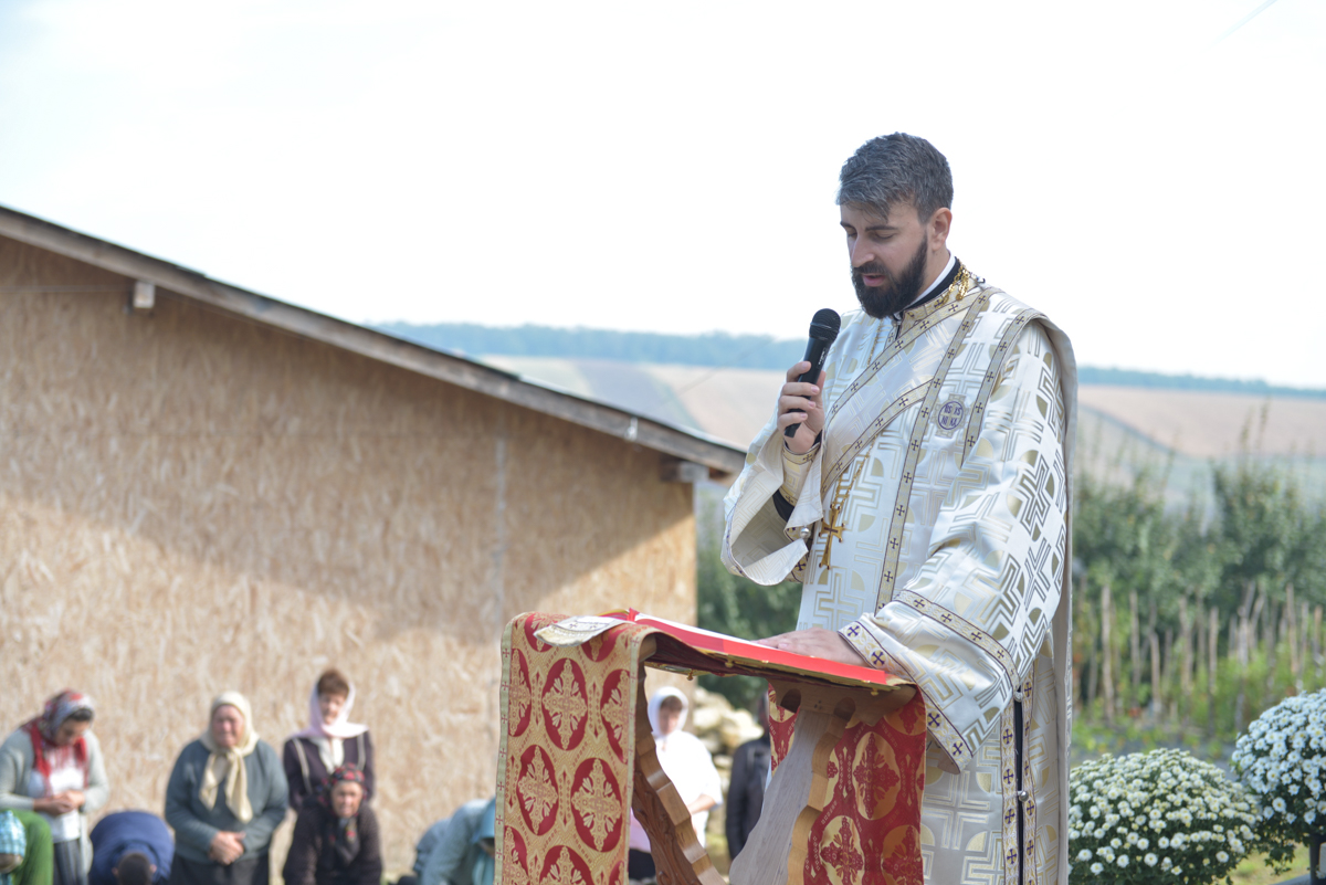 Mitropolitul Teofan, la Mănăstirea Lebăda-Botoșani: „Vom fi chemați peste câteva săptămâni să ne arătăm printr-un gest exterior mărturisirea dreptei credințe”