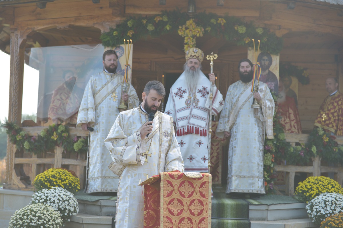 Mitropolitul Teofan, la Mănăstirea Lebăda-Botoșani: „Vom fi chemați peste câteva săptămâni să ne arătăm printr-un gest exterior mărturisirea dreptei credințe”