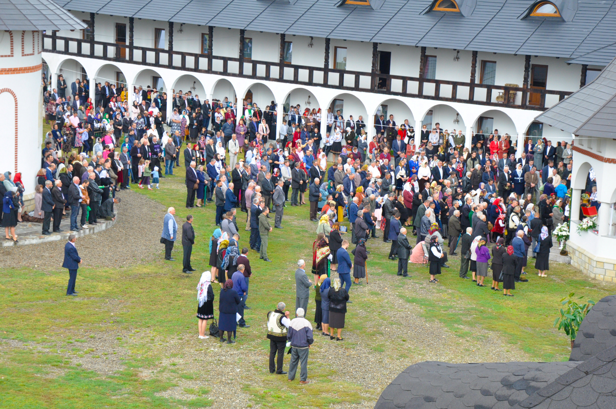 Schitul „Nașterea Maicii Domnului” - Marginea și-a sărbătorit hramul