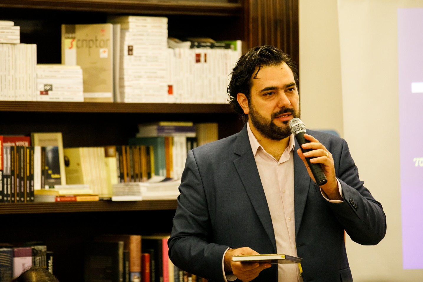 Volumele profesorului Grigorios Th. Stathis, lansate la Iaşi