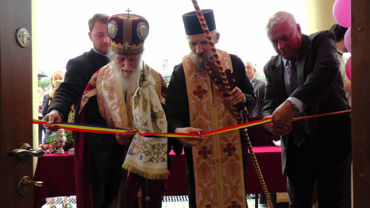 Sfinţirea noului sediu al Şcolii Primare „Sfântul Ioan cel Nou de la Suceava”