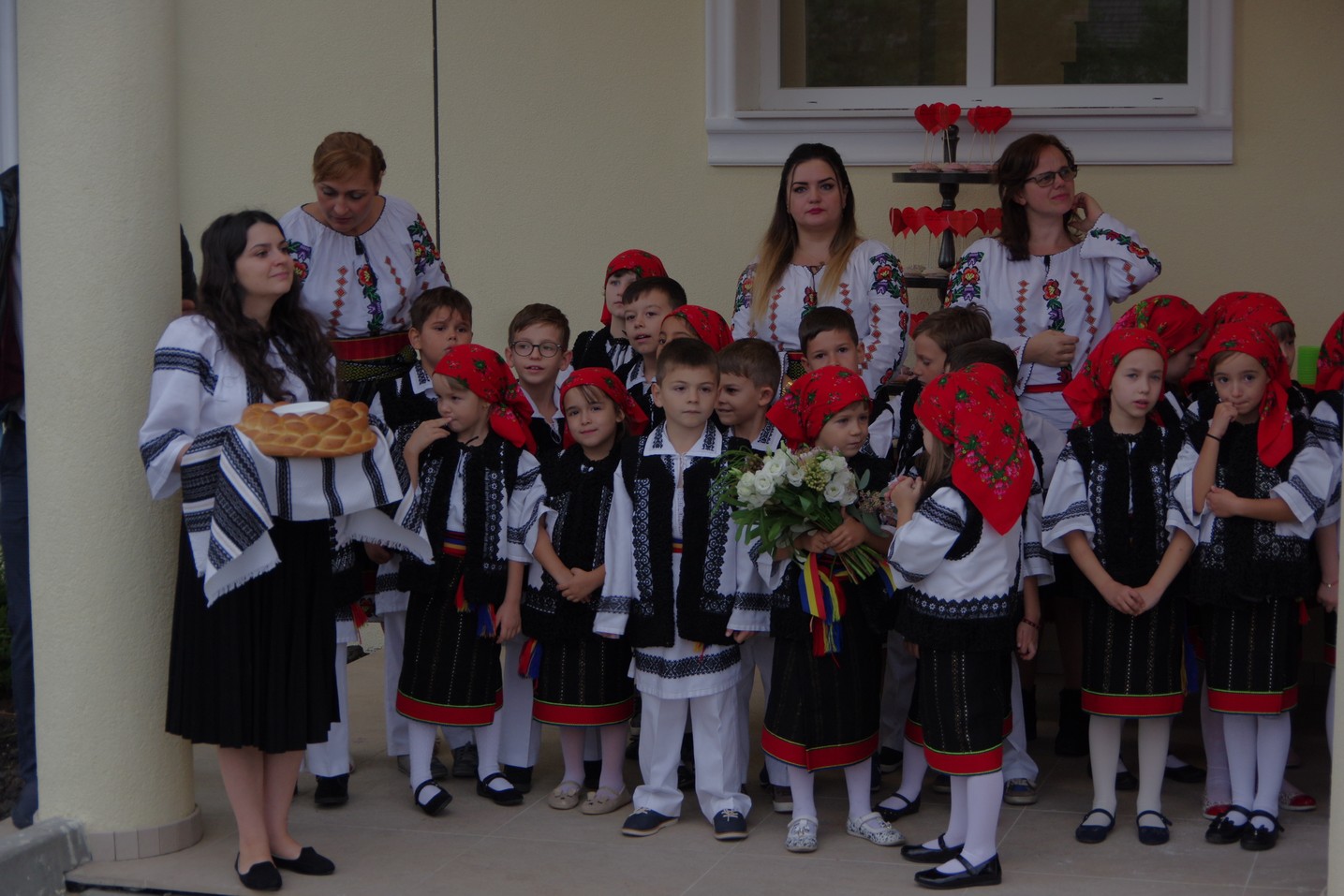 Sfinţirea noului sediu al Şcolii Primare „Sfântul Ioan cel Nou de la Suceava”