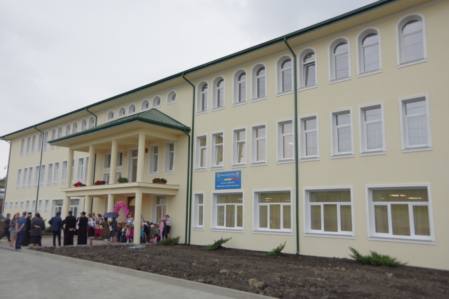 Sfinţirea noului sediu al Şcolii Primare „Sfântul Ioan cel Nou de la Suceava”