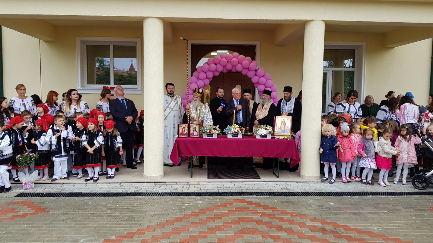 Sfinţirea noului sediu al Şcolii Primare „Sfântul Ioan cel Nou de la Suceava”