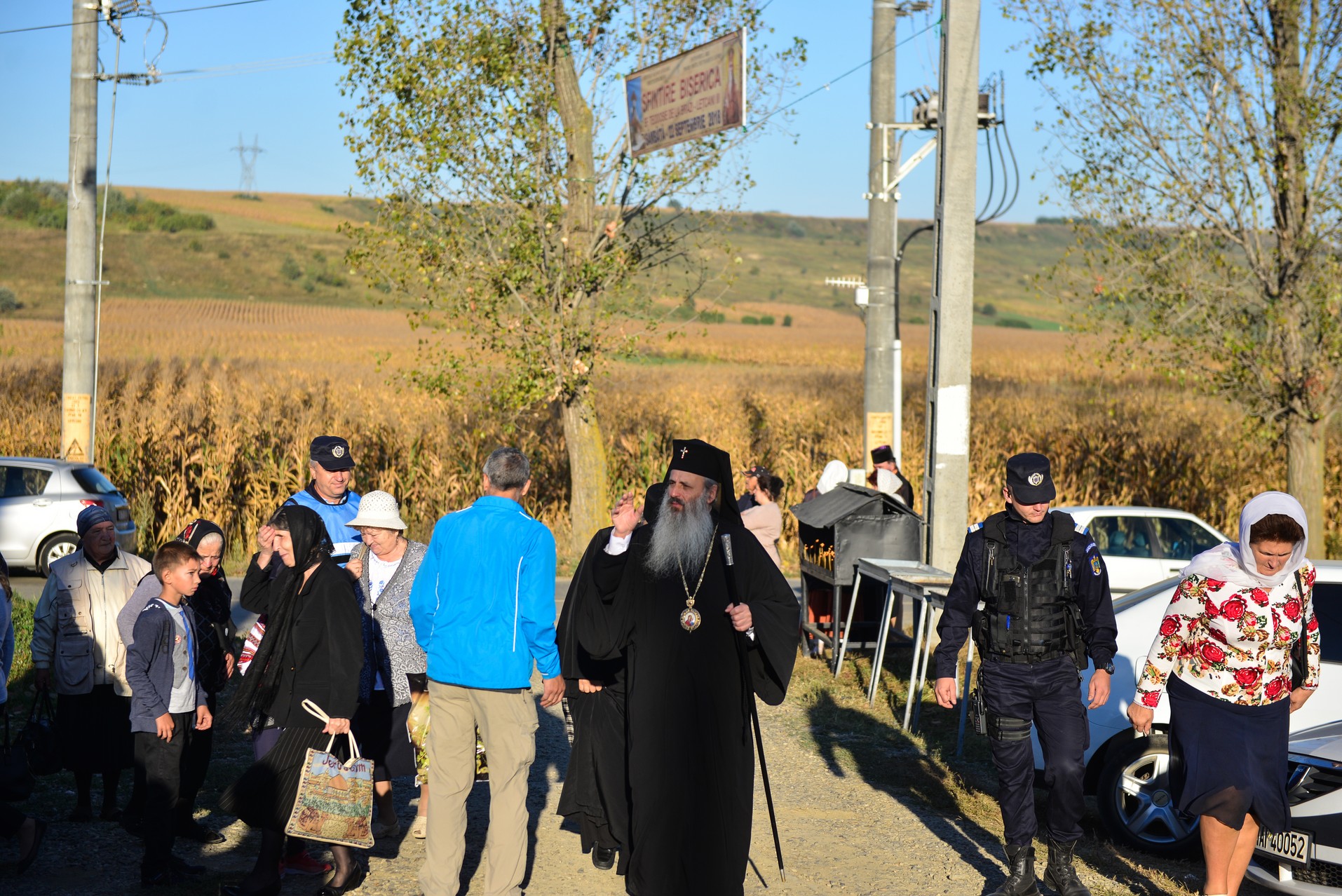 (Foto) Biserică închinată Sfântului Ierarh Mucenic Teodosie de la Brazi, sfințită astăzi la Lețcani