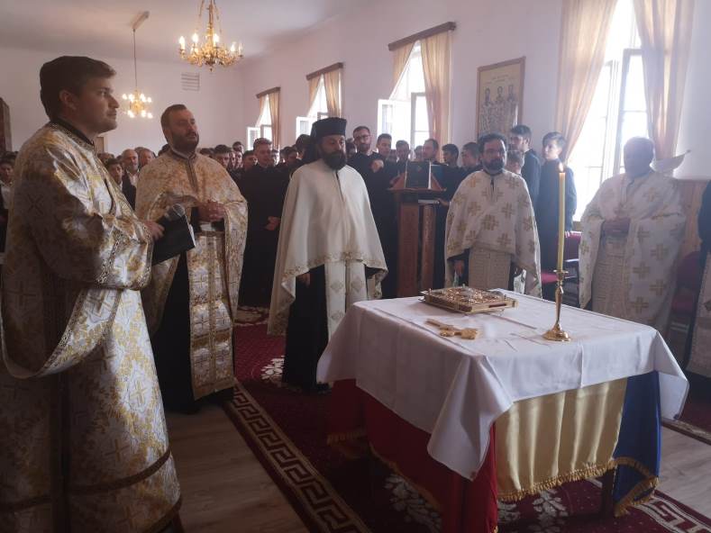 Debutul noului an şcolar la seminariile din Roman şi Huşi
