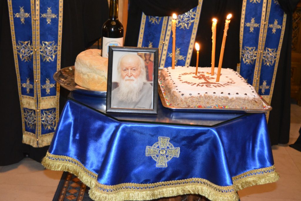 Slujbă de pomenire pentru părintele Sofian Boghiu, la 16 ani de la trecerea la cele veşnicie
