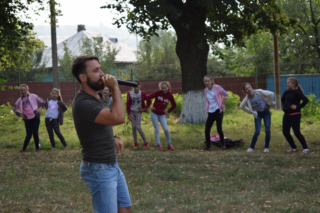 Peste 120 de copii în Tabăra „Copilărie și credință” din Tăcuta – PS Ignatie: „Prioritatea Bisericii este investiția spirituală în copilași și în tineri”