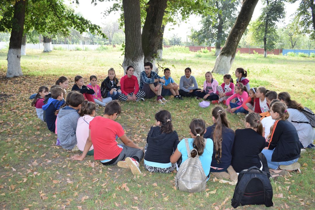 Peste 120 de copii în Tabăra „Copilărie și credință” din Tăcuta – PS Ignatie: „Prioritatea Bisericii este investiția spirituală în copilași și în tineri”