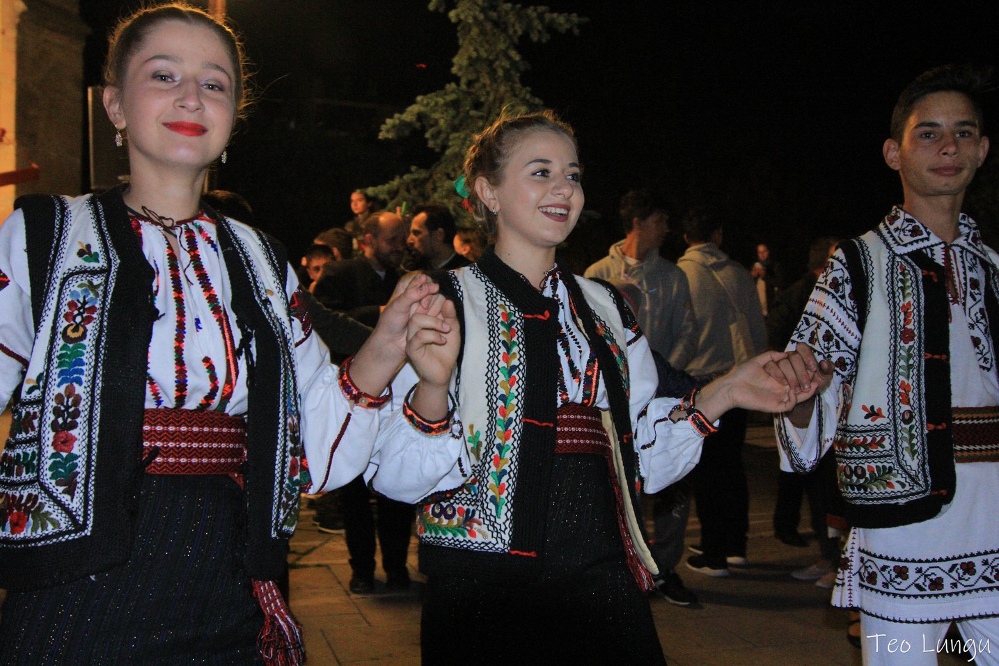 „Tânărul din Petrodava”, la final: 450 de tineri au încercat să descopere tainele mărturisirii, a jertfei și trăirii ortodoxe