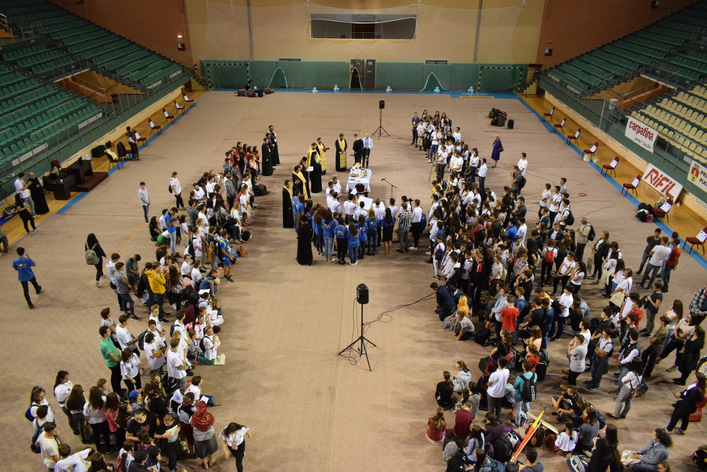 „Tânărul din Petrodava”, la final: 450 de tineri au încercat să descopere tainele mărturisirii, a jertfei și trăirii ortodoxe