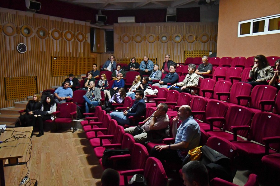 Sufletul satului autentic românesc, adus la Iaşi de Vlad Dumitrescu