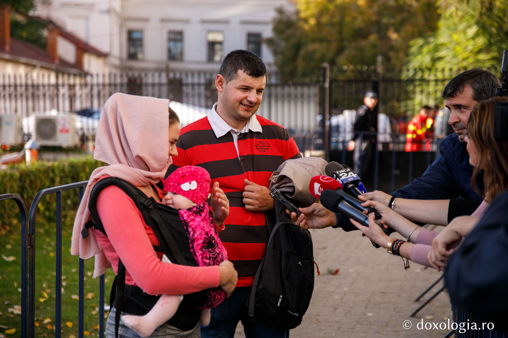 Hramul Mitropoliei Moldovei și Bucovinei la final: Moaștele Sfintei Parascheva au fost așezate în Catedrala Mitropolitană din Iași