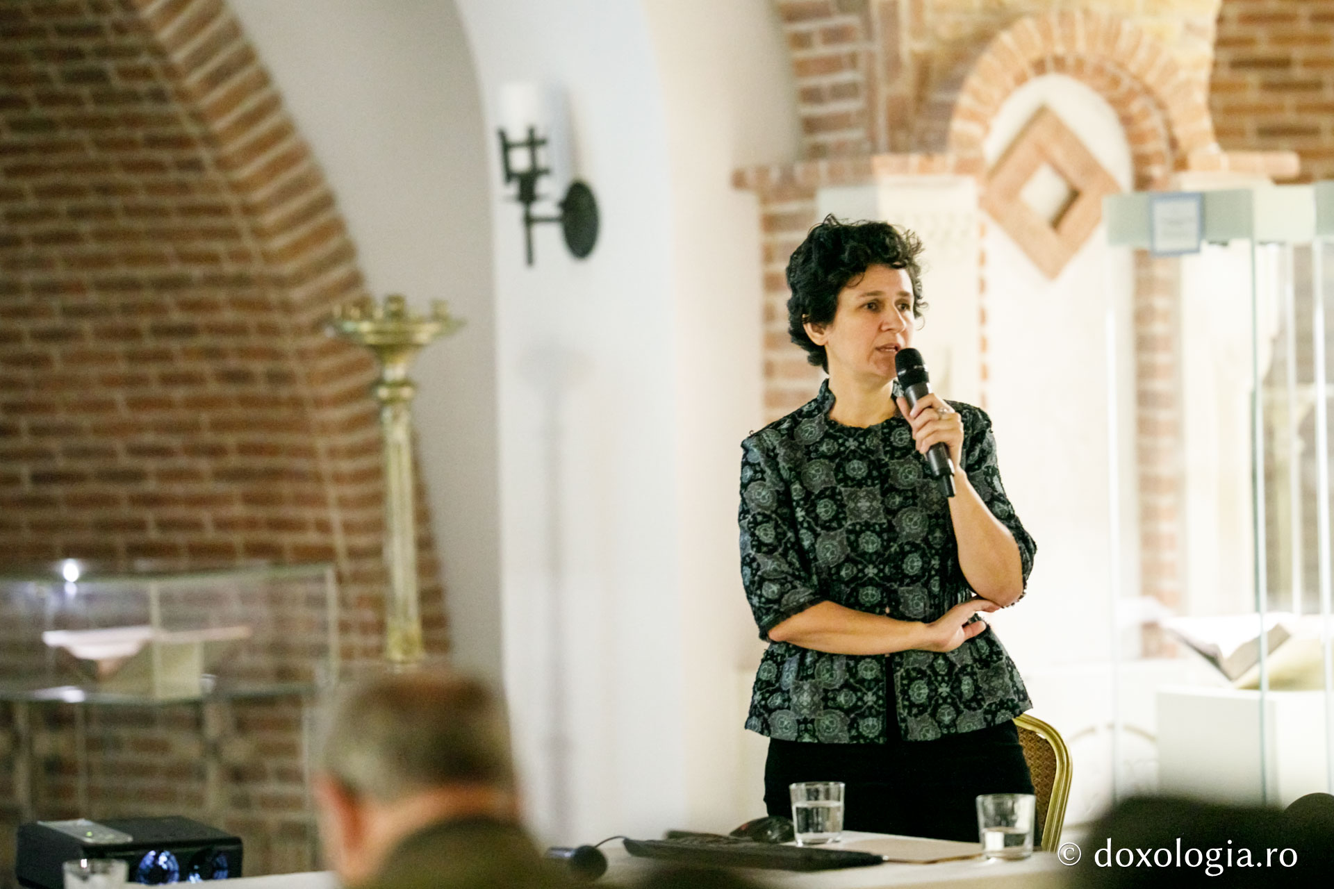 Conferința „Catedralele Unirii” și vernisajul „Arhitectura Centenarului”, la Muzeul Mitropolitan Iași