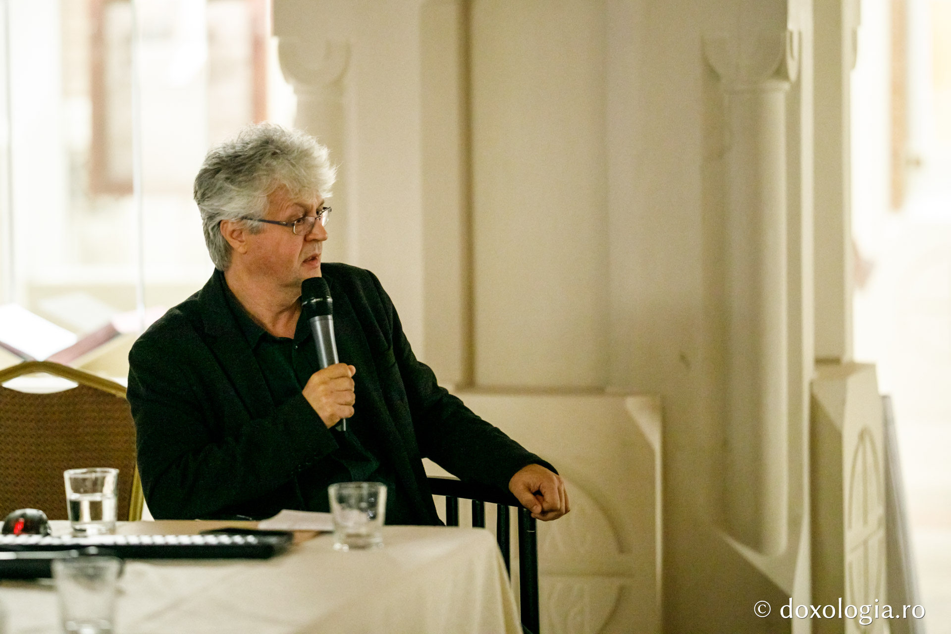 Conferința „Catedralele Unirii” și vernisajul „Arhitectura Centenarului”, la Muzeul Mitropolitan Iași