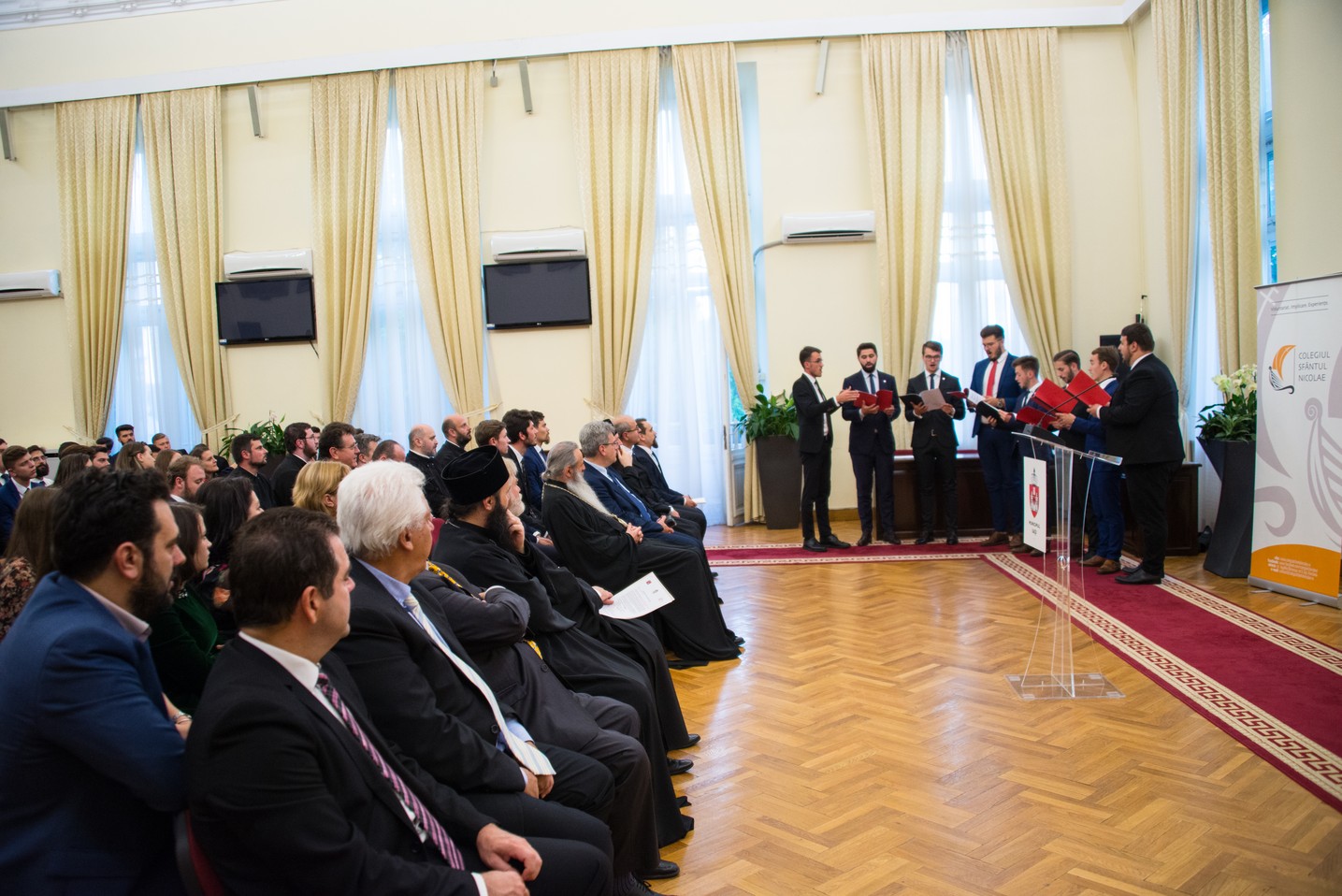 „Formal de Bun Venit” la Colegiul „Sfântul Nicolae” din Iași: „Fiind împreună, puteți să păstrați o atitudine corespunzătoare”