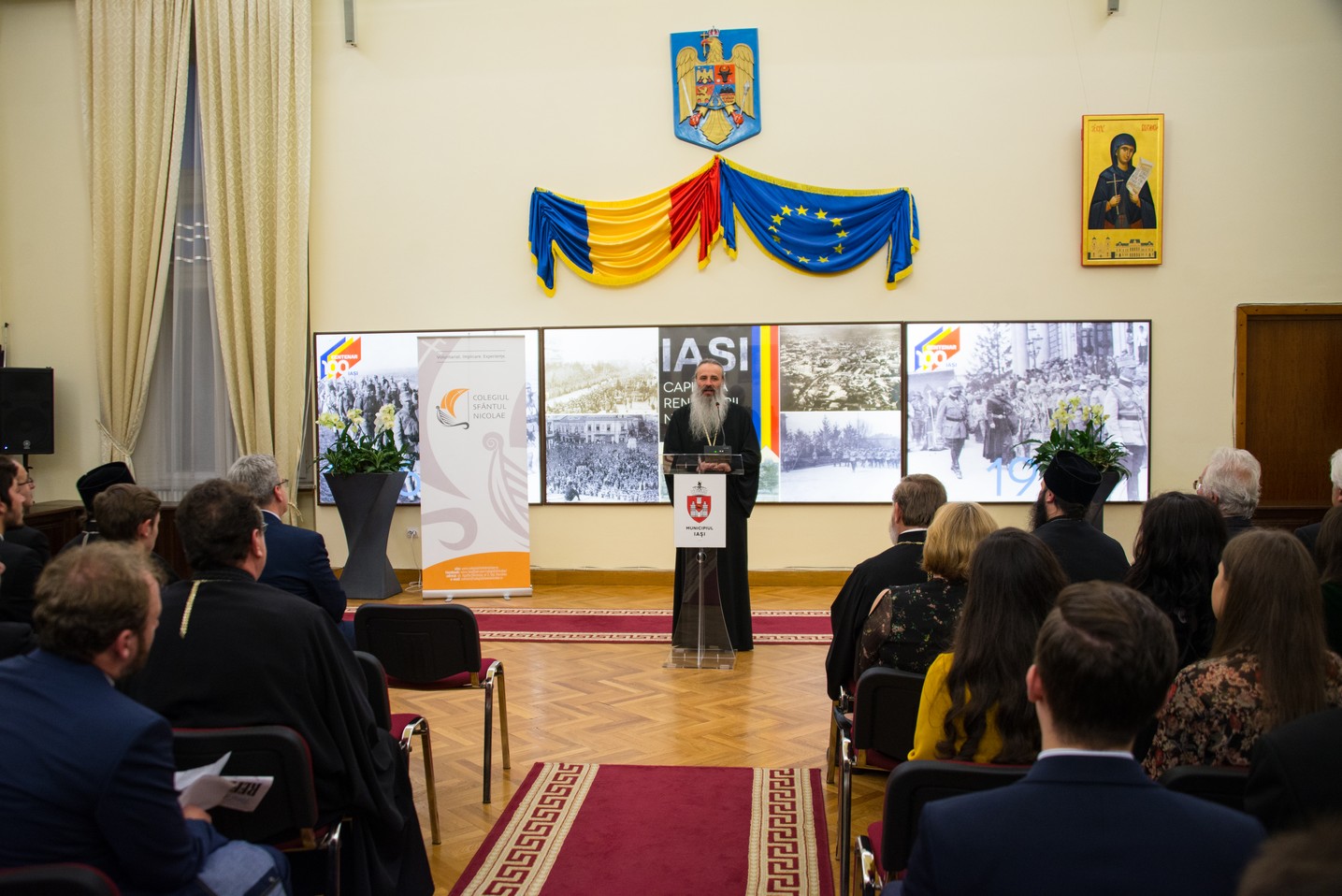 „Formal de Bun Venit” la Colegiul „Sfântul Nicolae” din Iași: „Fiind împreună, puteți să păstrați o atitudine corespunzătoare”