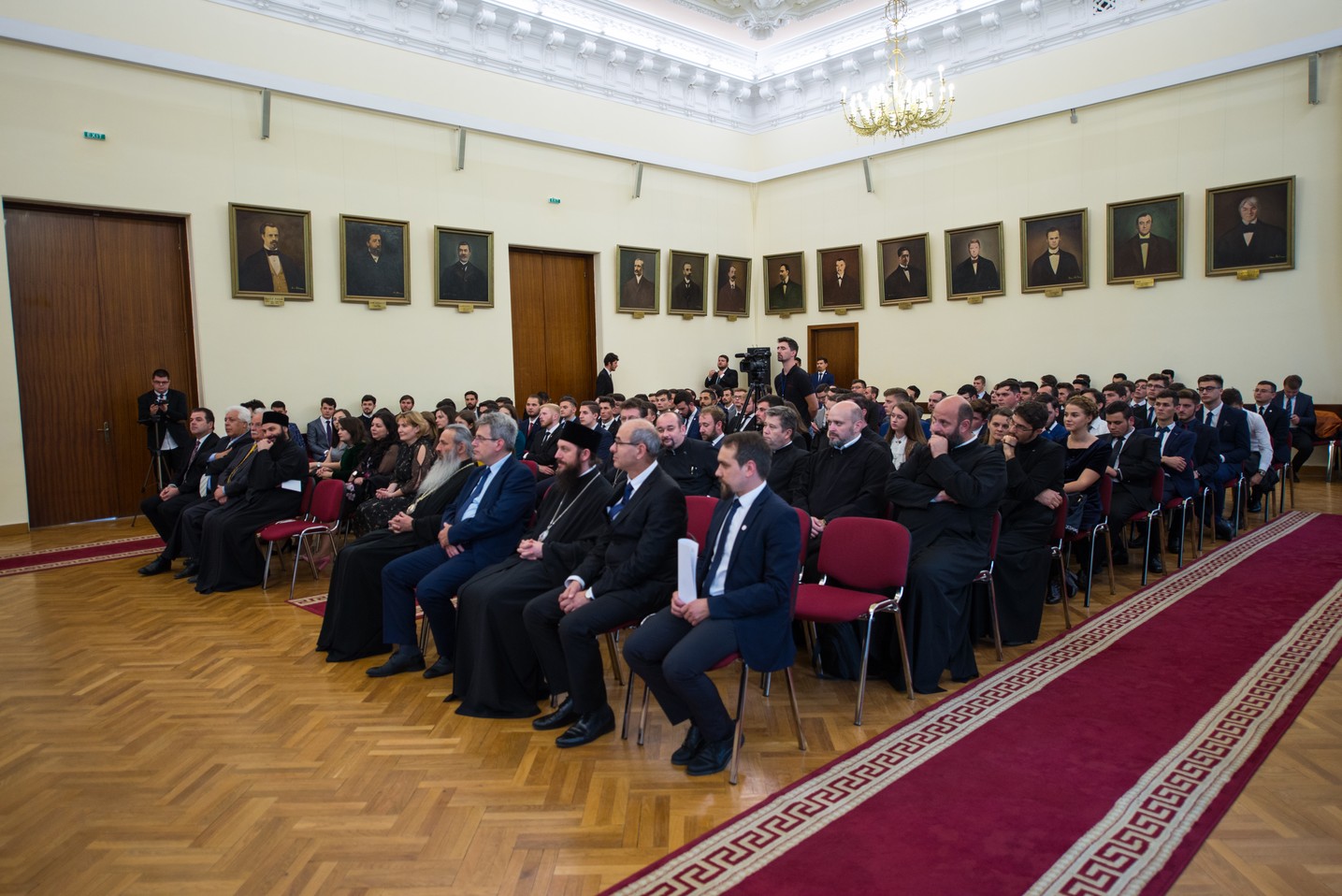 „Formal de Bun Venit” la Colegiul „Sfântul Nicolae” din Iași: „Fiind împreună, puteți să păstrați o atitudine corespunzătoare”