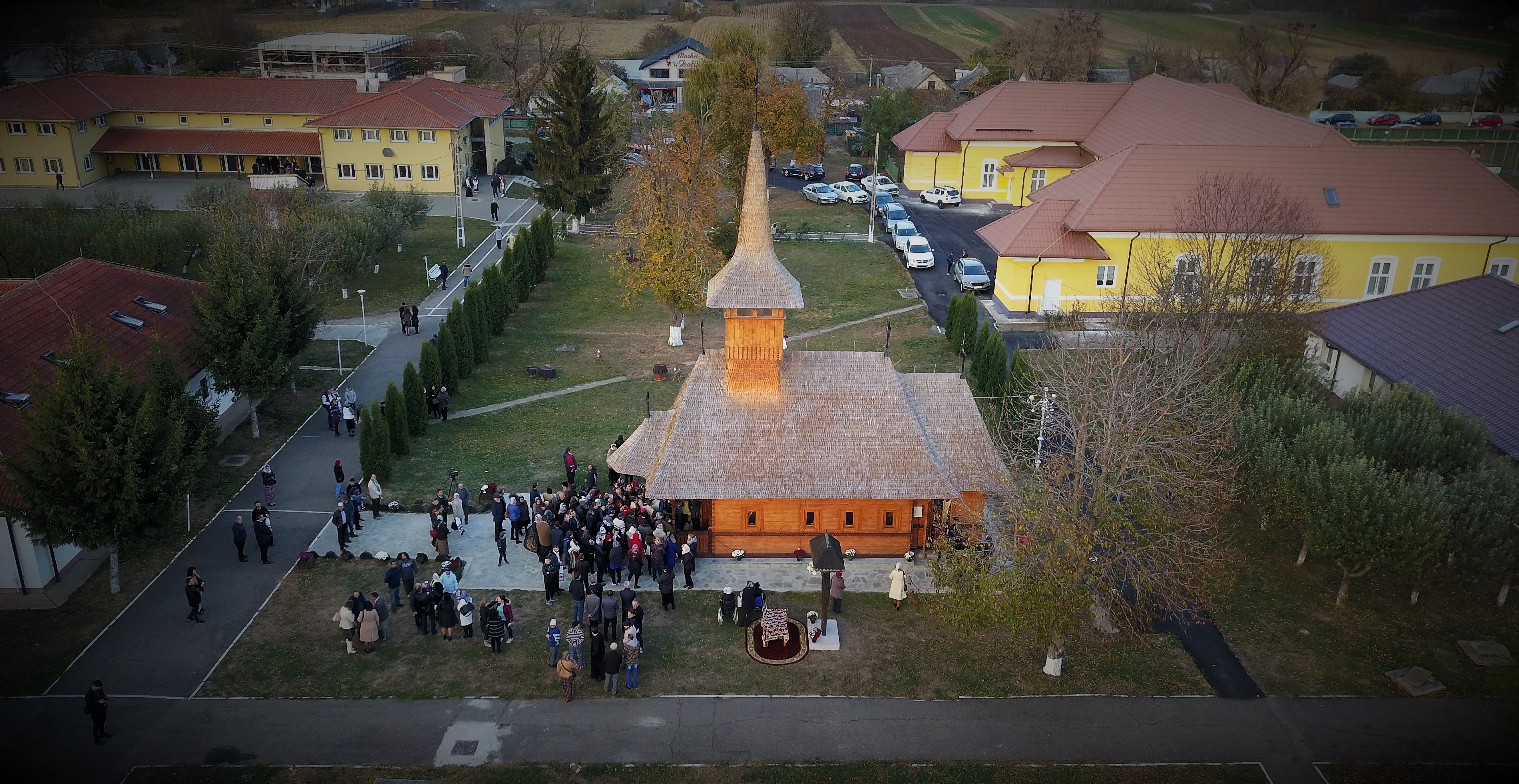 (Video) A fost sfințită biserica Centrului  de Recuperare  a Persoanelor cu Handicap  din Păstrăveni-Neamț