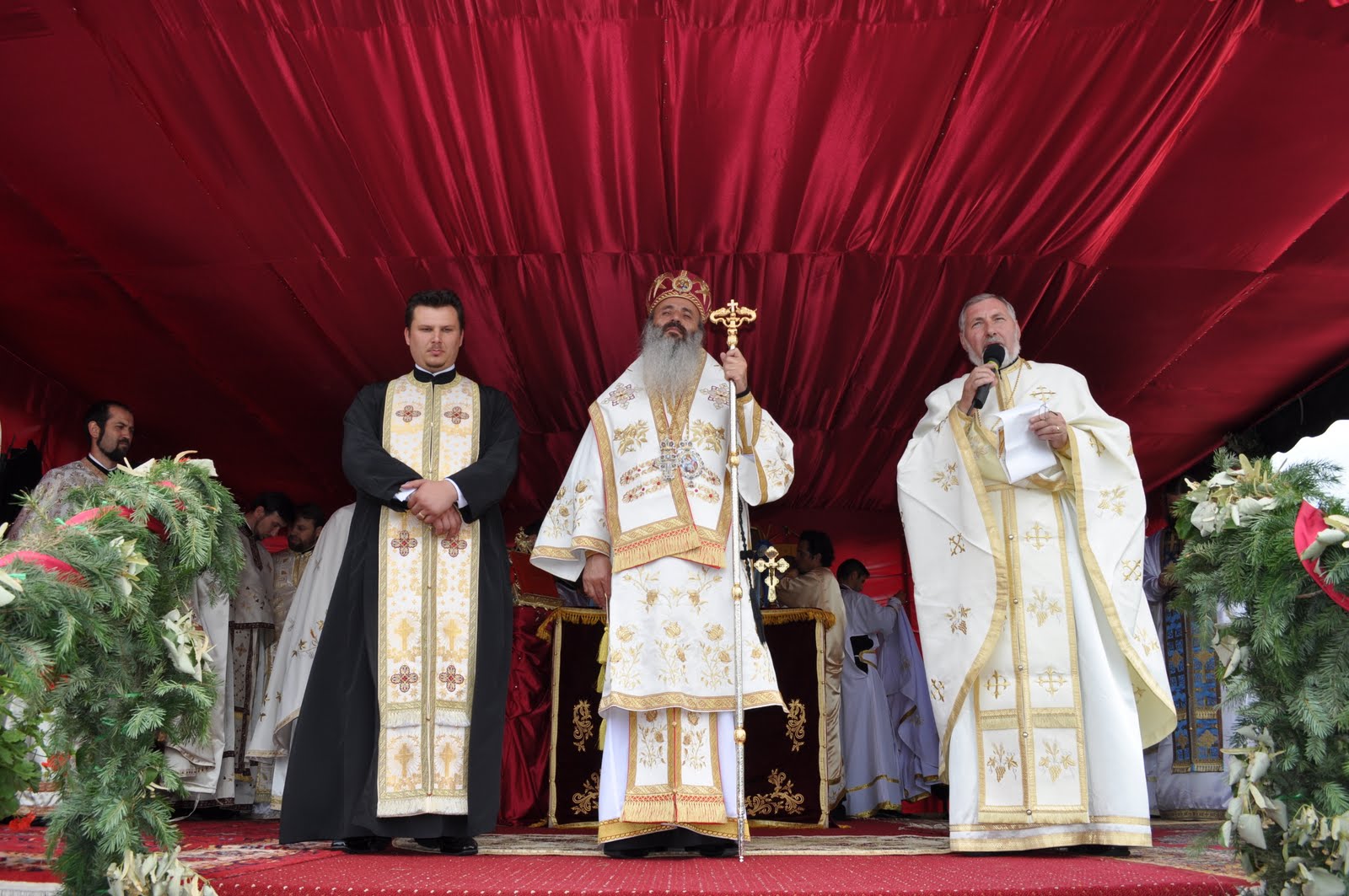 Biserica satului Rotăria, resfinţită după 60 de ani