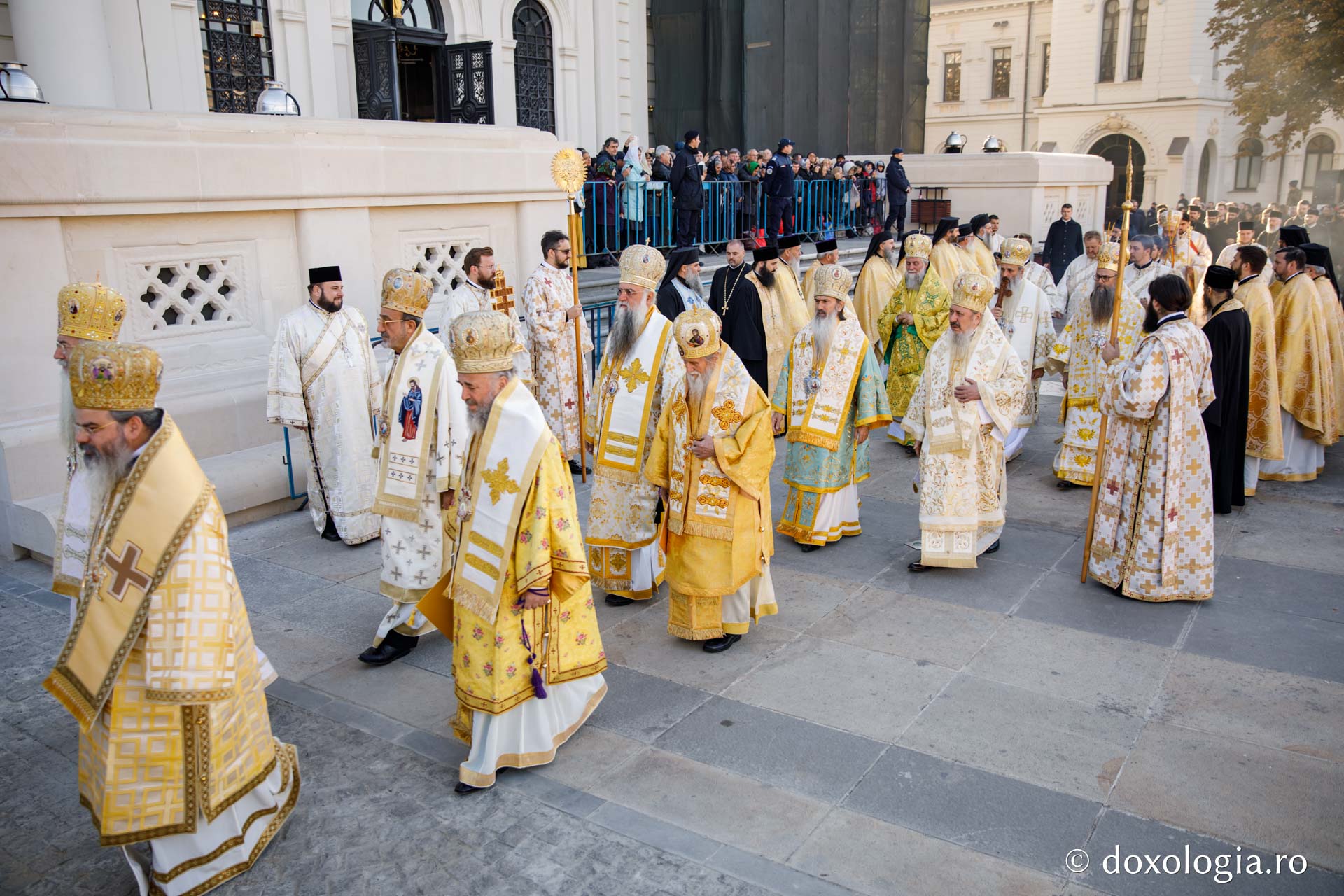 Soborul ierarhilor slujitori ‒ Sfânta Liturghie la Hramul Sfintei Cuvioase Parascheva 2018