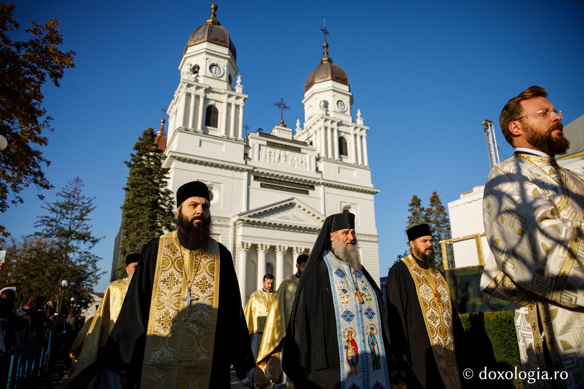 Soborul ierarhilor slujitori ‒ Sfânta Liturghie la Hramul Sfintei Cuvioase Parascheva 2018