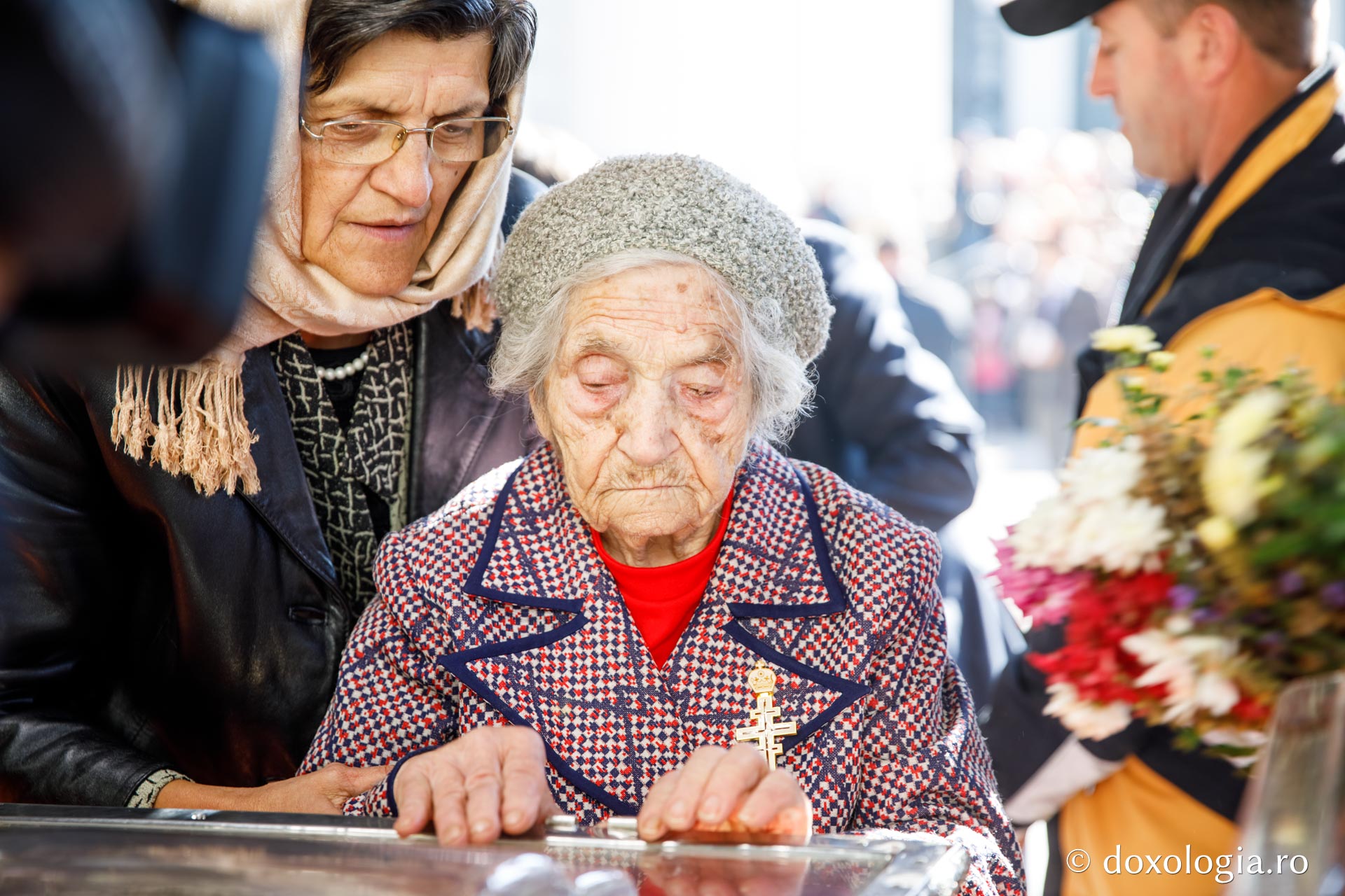 De o seamă cu Unirea: Cinci români au primit cea mai înaltă distincție a MMB, „Crucea Moldavă” pentru mireni