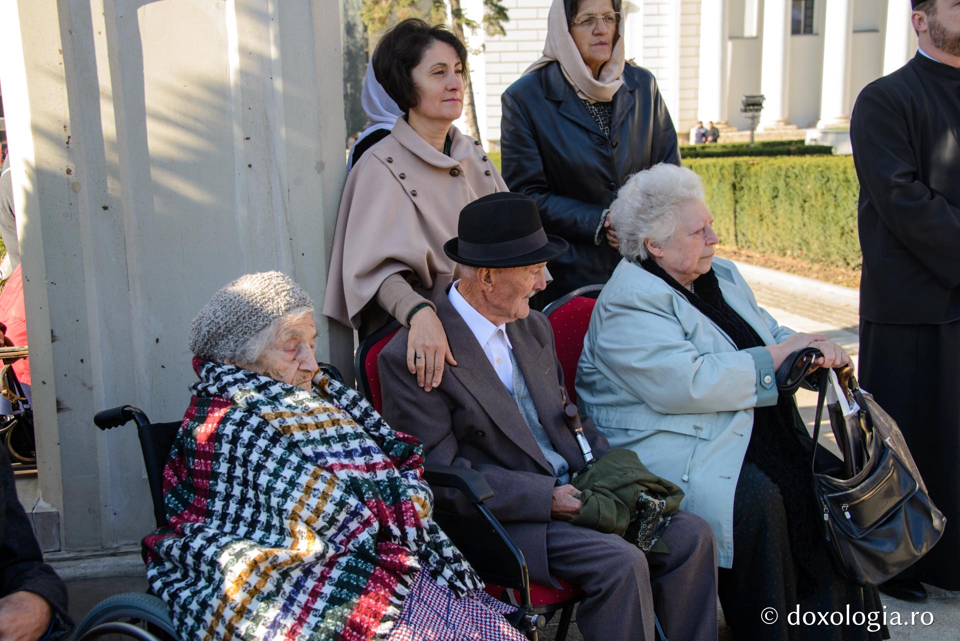 De o seamă cu Unirea: Cinci români au primit cea mai înaltă distincție a MMB, „Crucea Moldavă” pentru mireni