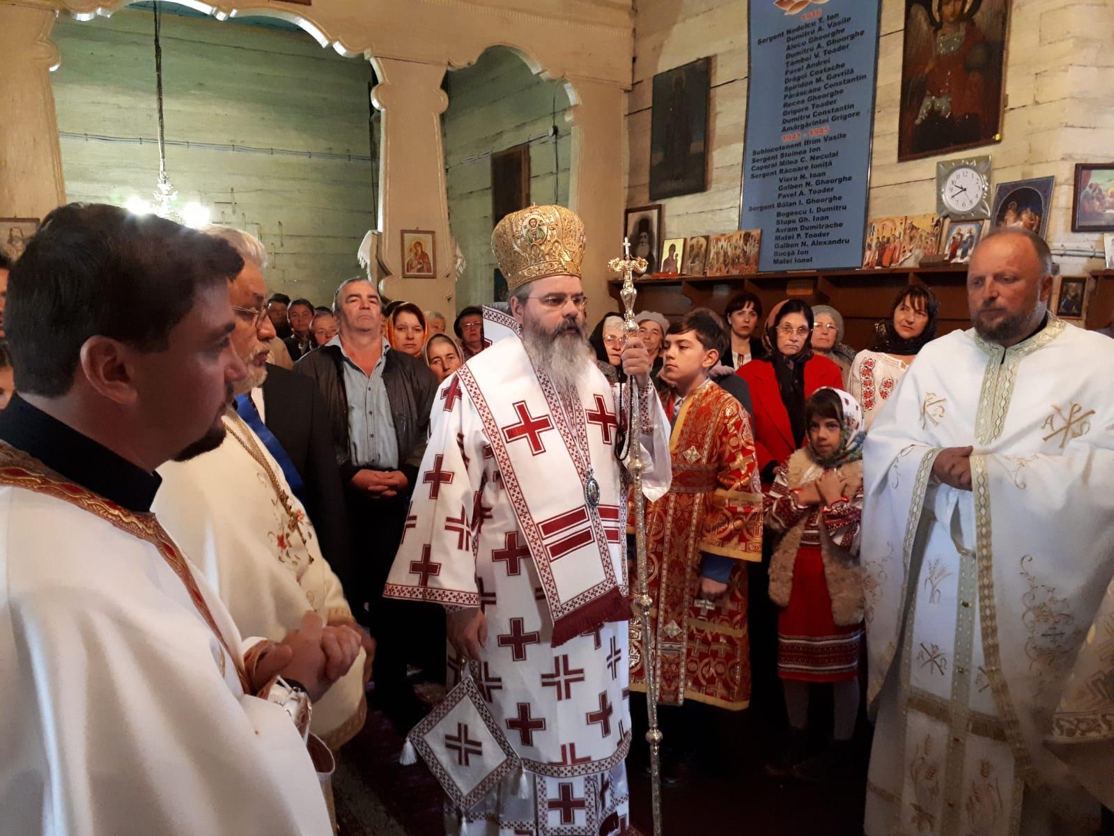 Slujbe arhiereşti în protopopiatele Bârlad şi Huşi