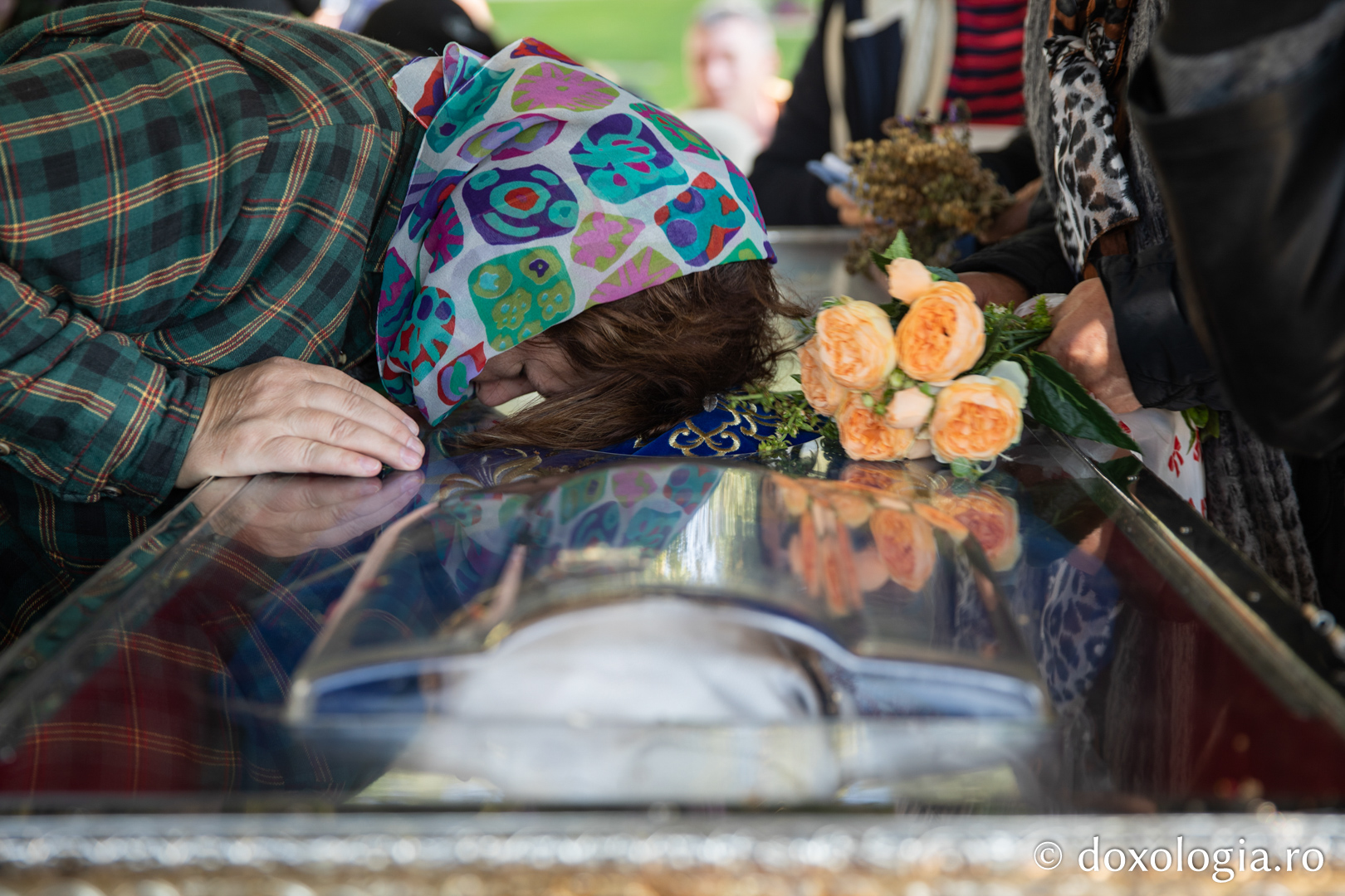 Că-i prima dată sau deja o obișnuință – întâlnirea cu Sfânta Parascheva e întotdeauna un vis împlinit