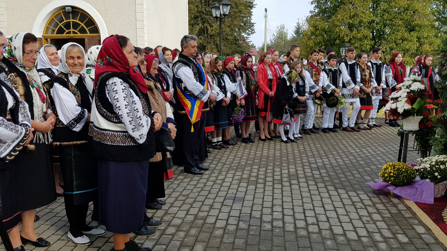 Popas aniversar în Parohia „Pogorârea Sfântului Duh” din Vicovu de Jos