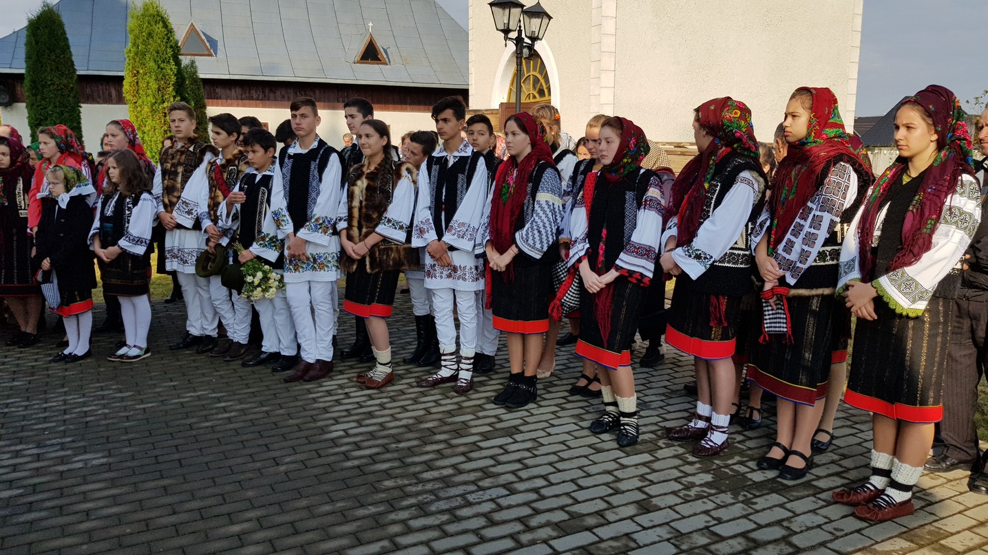 Popas aniversar în Parohia „Pogorârea Sfântului Duh” din Vicovu de Jos