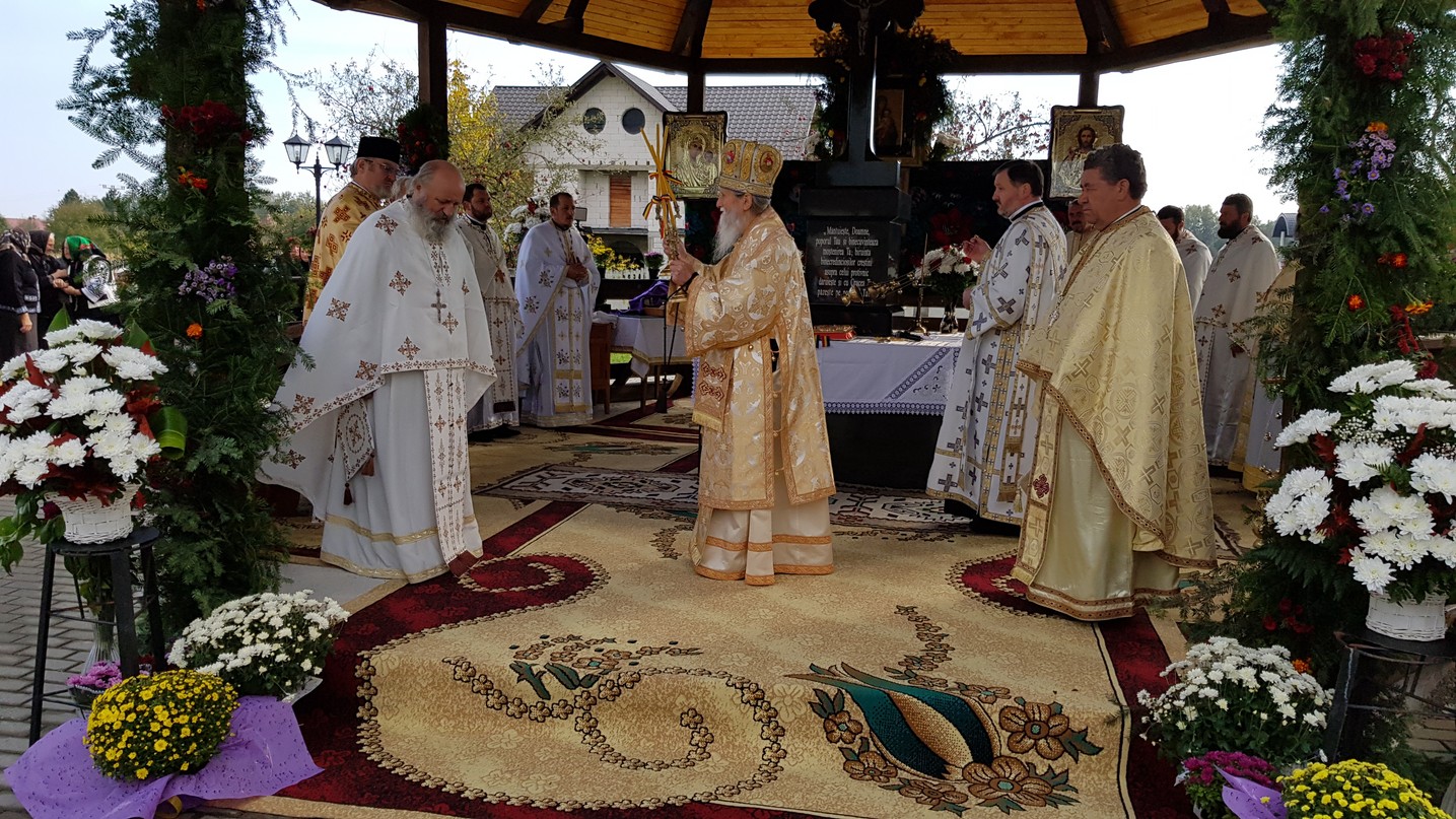 Popas aniversar în Parohia „Pogorârea Sfântului Duh” din Vicovu de Jos