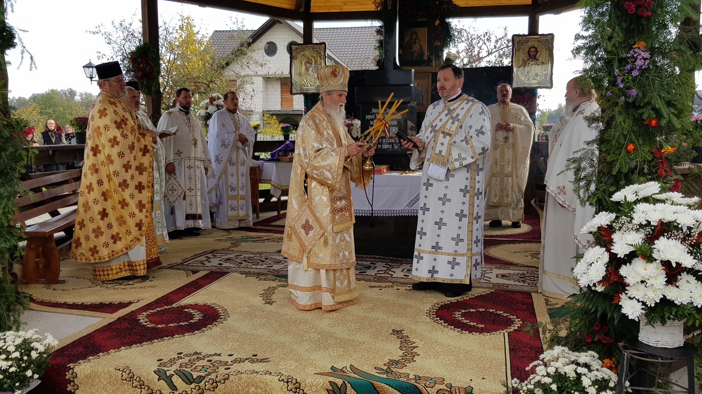 Popas aniversar în Parohia „Pogorârea Sfântului Duh” din Vicovu de Jos