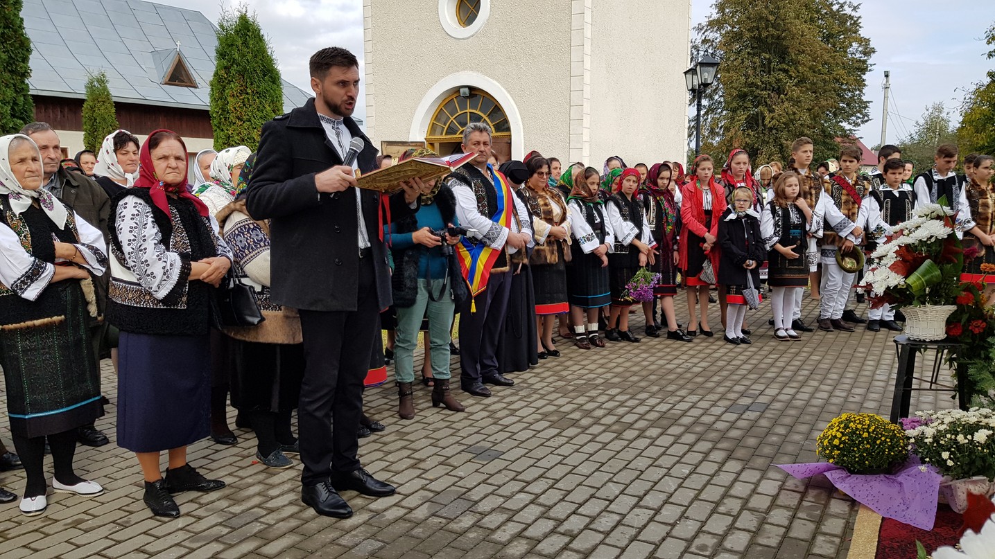 Popas aniversar în Parohia „Pogorârea Sfântului Duh” din Vicovu de Jos