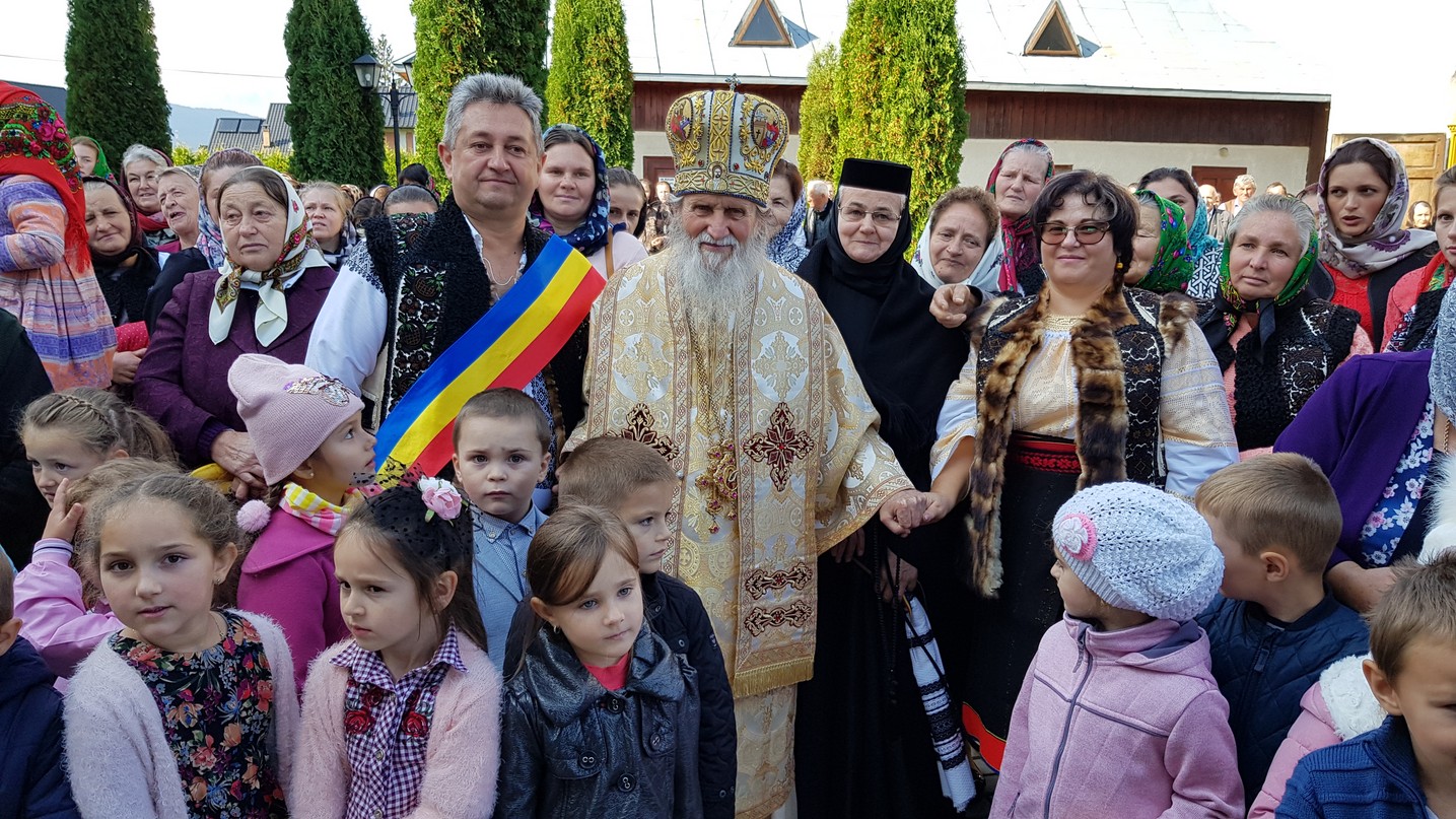 Popas aniversar în Parohia „Pogorârea Sfântului Duh” din Vicovu de Jos