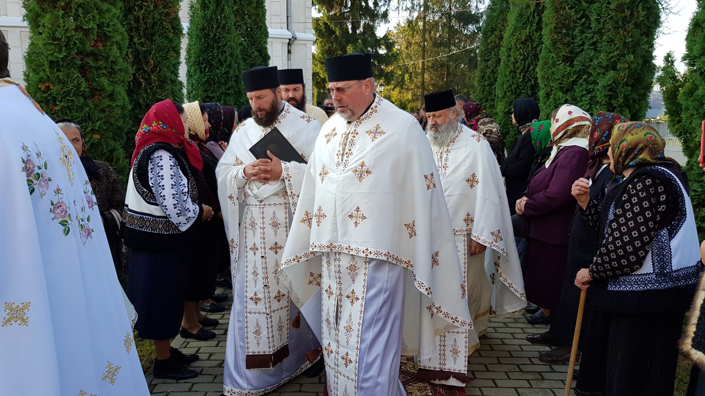 Popas aniversar în Parohia „Pogorârea Sfântului Duh” din Vicovu de Jos