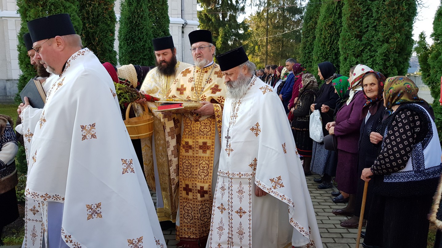 Popas aniversar în Parohia „Pogorârea Sfântului Duh” din Vicovu de Jos