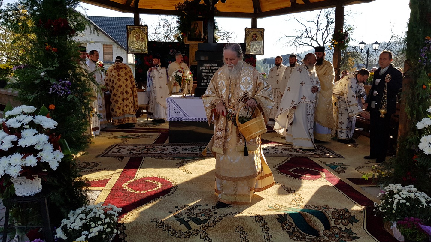 Popas aniversar în Parohia „Pogorârea Sfântului Duh” din Vicovu de Jos