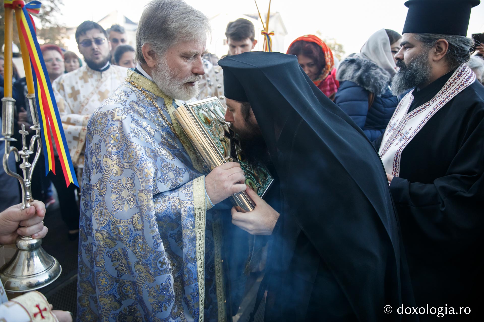 În ajun de hram, Sfânta Liturghie arhierească – PS Damaschin Dorneanul a slujit la Catedrala Mitropolitană