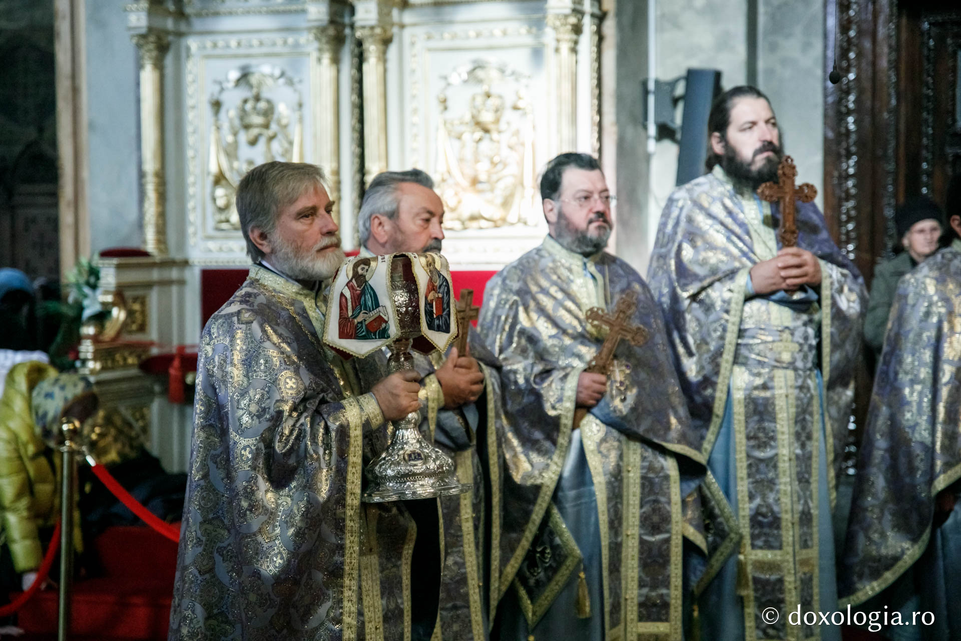 În ajun de hram, Sfânta Liturghie arhierească – PS Damaschin Dorneanul a slujit la Catedrala Mitropolitană